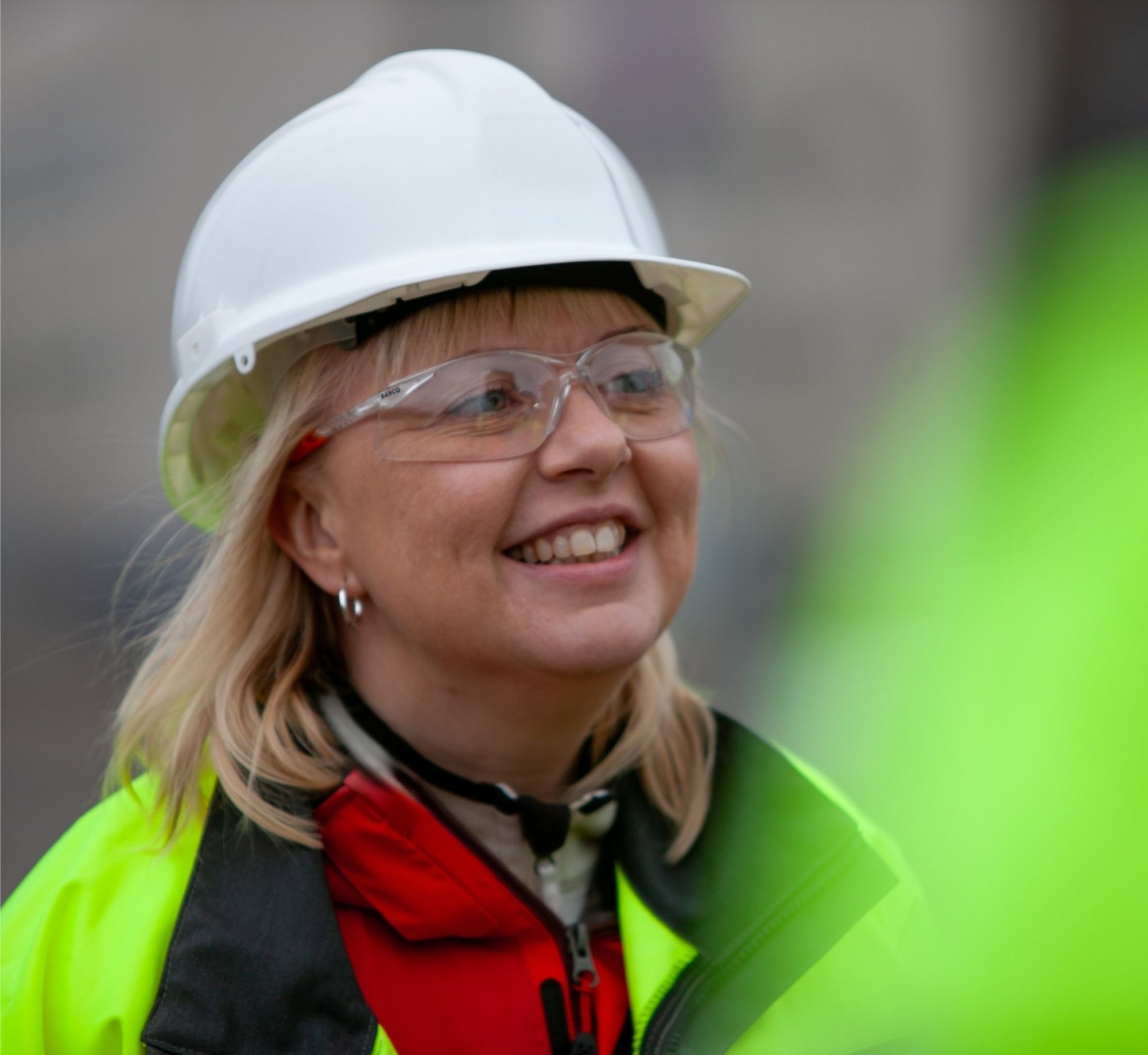 Nina Lehtonen with helmet